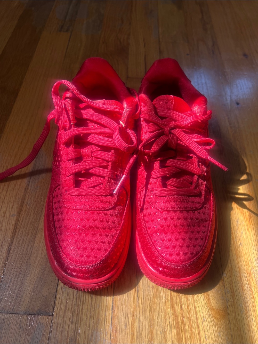 Nike Kids Red Low-Top Sneakers